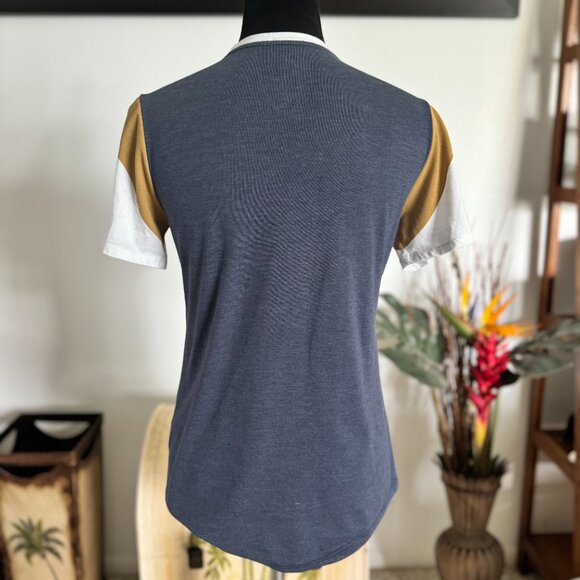 Nike MLB Genuine Merchandise Milwaukee Brewers Women's T-Shirt Small - Picture 3 of 5